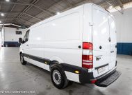 MERCEDES BENZ SPRINTER 415 FURGÃO ANO 2019 COMPLETA