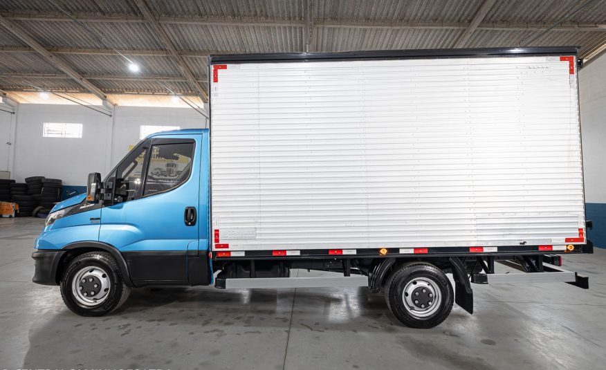 UTILITÁRIO CAMINHONETE IVECO DAILY 35.150 ANO 2020 COMPLETA NO BAU