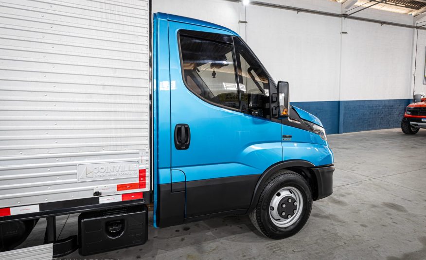 UTILITÁRIO CAMINHONETE IVECO DAILY 35.150 ANO 2020 COMPLETA NO BAU