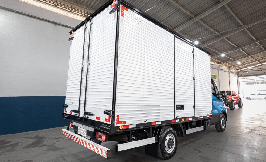 UTILITÁRIO CAMINHONETE IVECO DAILY 35.150 ANO 2020 COMPLETA NO BAU