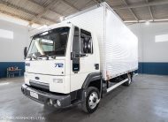 FORD CARGO 712 ANO 2009 COM BAU DE 6.20M