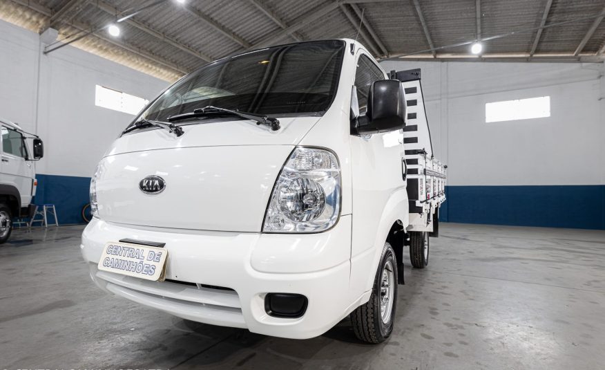 KIA BONGO K2500 ANO 2009 NA CARROCERIA REVISADA