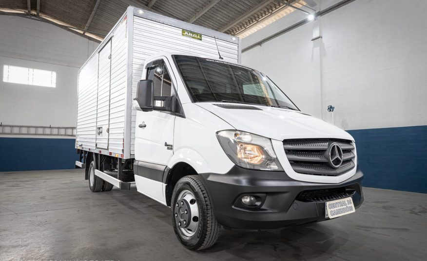 SPRINTER 515 CHASSI LONGO ANO 2019 NO BAÚ