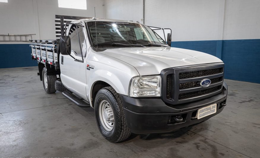 FORD F-350 ANO 2010 COM CARROCERIA DE MADEIRA