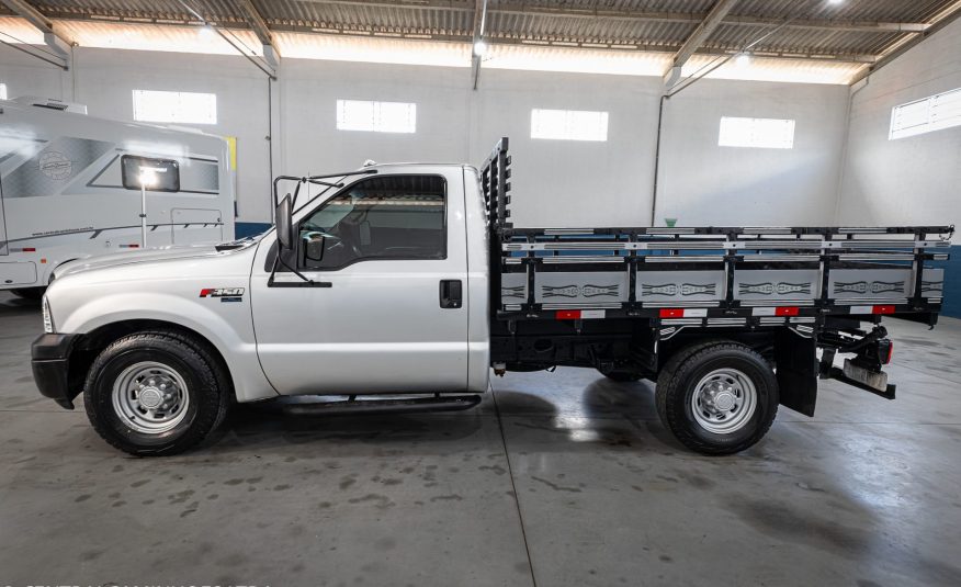 FORD F-350 ANO 2010 COM CARROCERIA DE MADEIRA