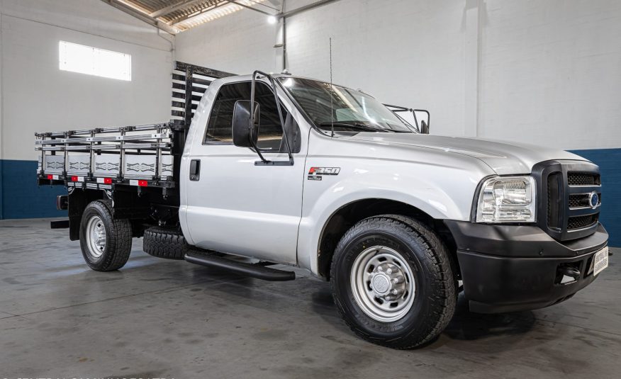 FORD F-350 ANO 2010 COM CARROCERIA DE MADEIRA