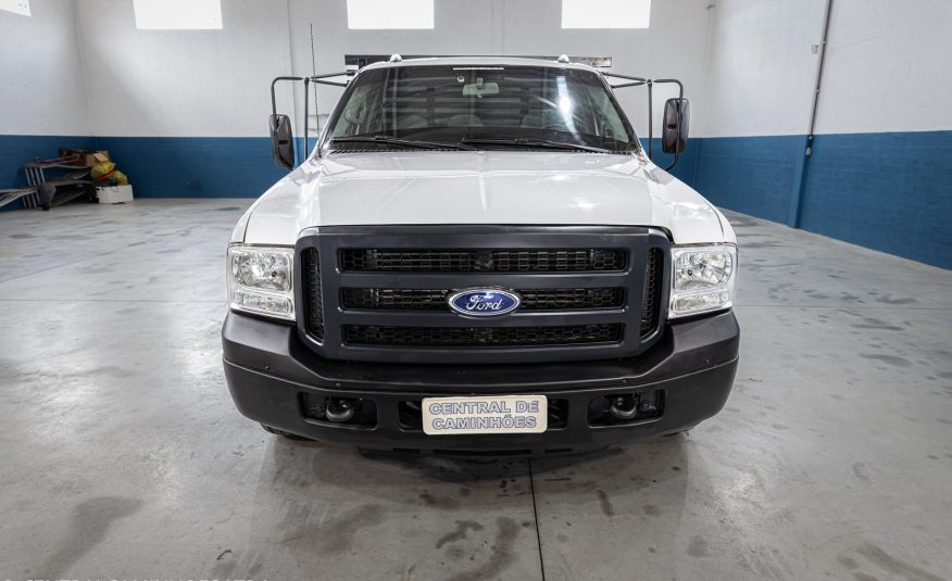 FORD F-350 ANO 2010 COM CARROCERIA DE MADEIRA