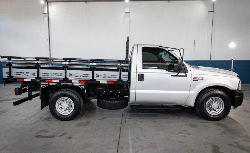 FORD F-350 ANO 2010 COM CARROCERIA DE MADEIRA