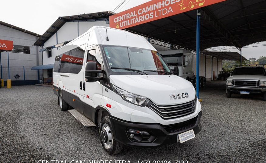 IVECO DAILY MINIBUS 50.180 ANO 2024 COMPLETA 21 LUGARES