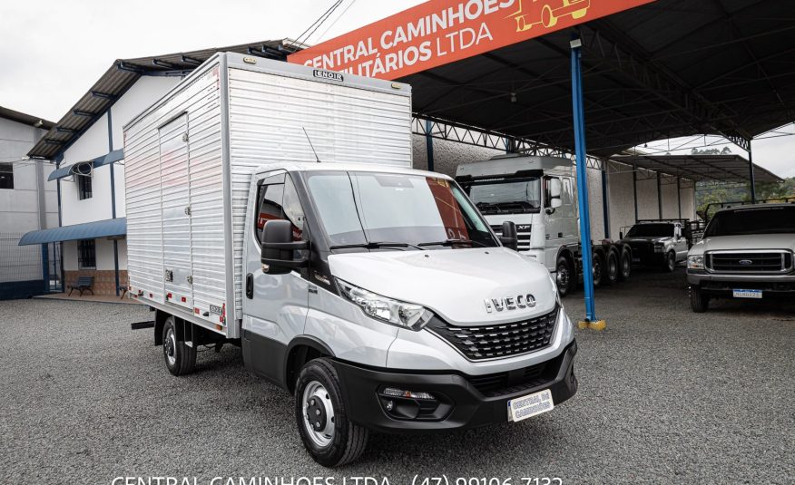 IVECO DAILY 35.150 ANO 2021 COM BAÚ