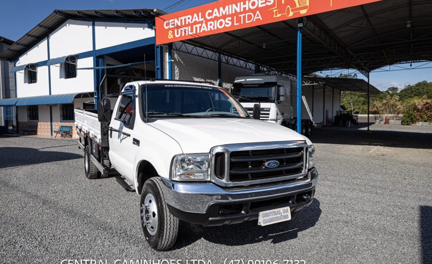 F-4000 4X2 ANO 2007 COM CARROCERIA NOVA DE LATA E FERRO