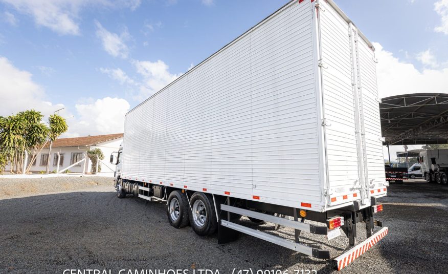 MERCEDES BENZ ATEGO 2430 6X2 ANO 2019 TETO ALTO GABINADO AUTOMÁTICO