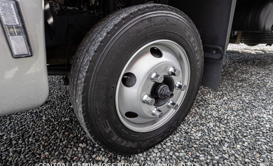 FORD CARGO 815 S ANO 2005 COM CARROCERIA DE 5.50M