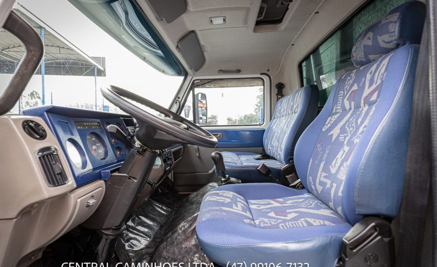 VOLKSWAGEN 8.120 WORKER ANO 2005 NA BOIADEIRA