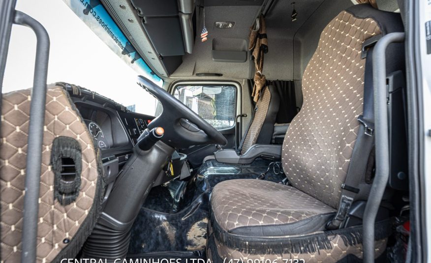 MERCEDES BENZ ATEGO 2430 6X2 ANO 2019 TETO ALTO GABINADO AUTOMÁTICO
