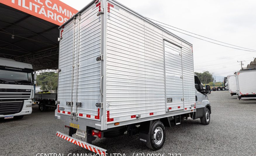 IVECO DAILY 35.150 ANO 2021 COM BAÚ