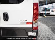 IVECO DAILY MINIBUS 50.180 ANO 2024 COMPLETA 21 LUGARES