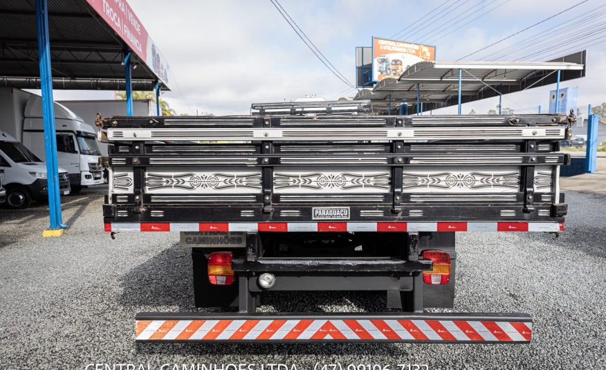 FORD CARGO 815 S ANO 2005 COM CARROCERIA DE 5.50M
