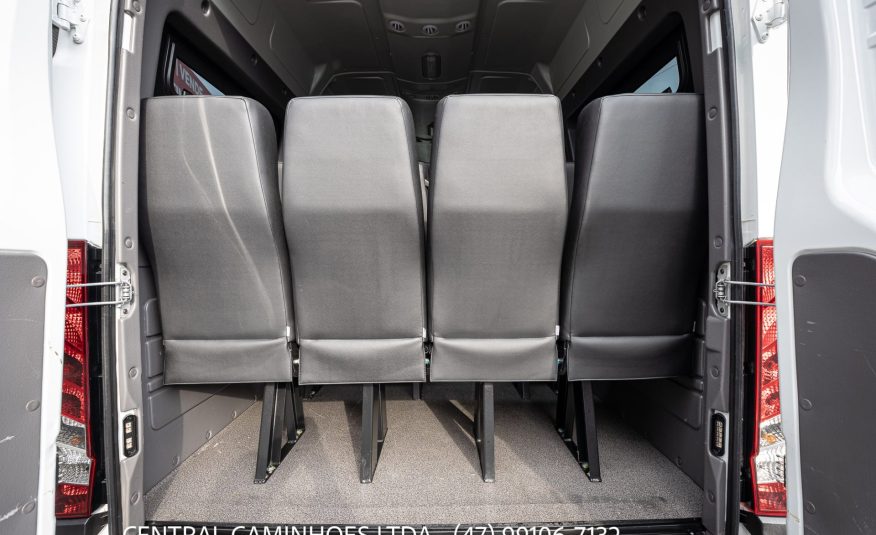 IVECO DAILY MINIBUS 50.180 ANO 2024 COMPLETA 21 LUGARES