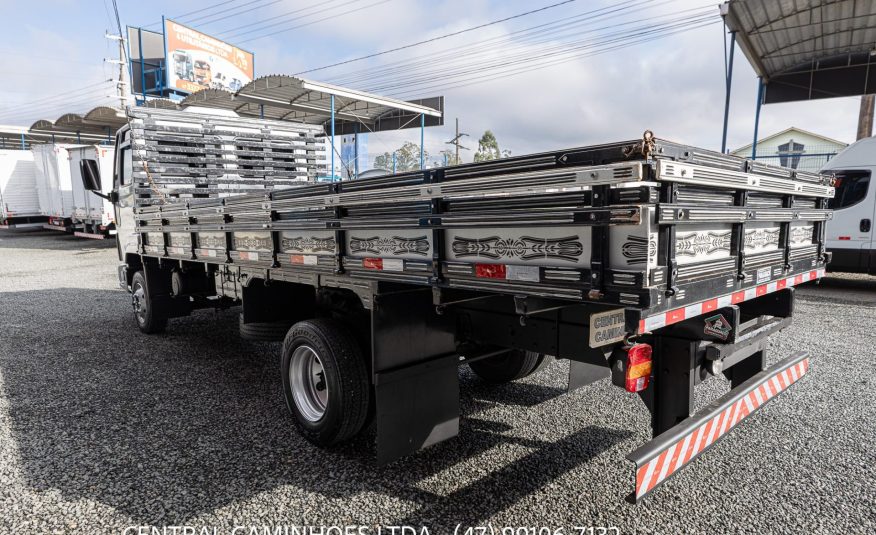 FORD CARGO 815 S ANO 2005 COM CARROCERIA DE 5.50M