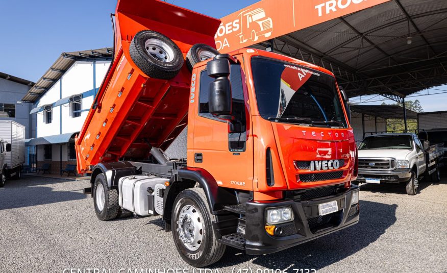 IVECO TECTOR 170E22 4X2 ANO 2013 CAÇAMBA