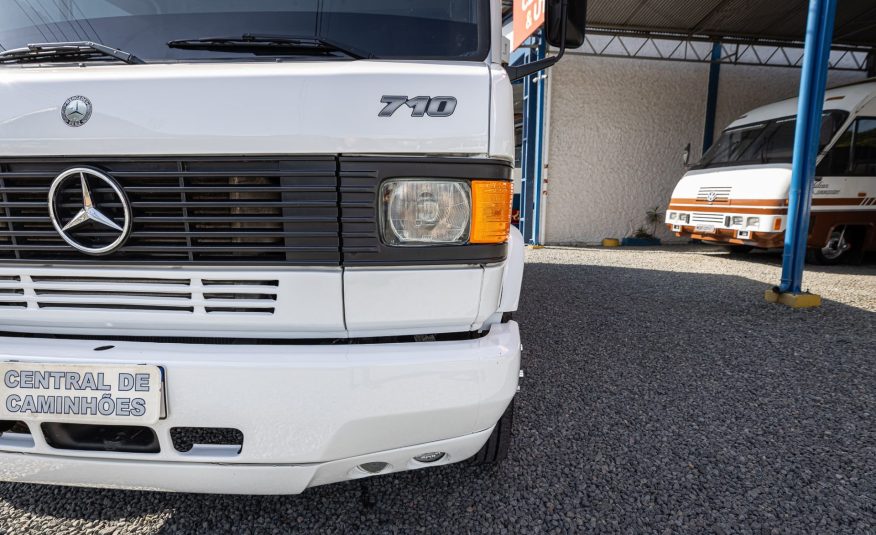MERCEDES BENZ 710 PLUS ANO 2009 NO BAU