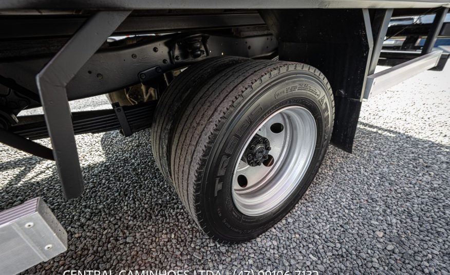 MERCEDES BENZ 710 PLUS ANO 2009 NO BAU