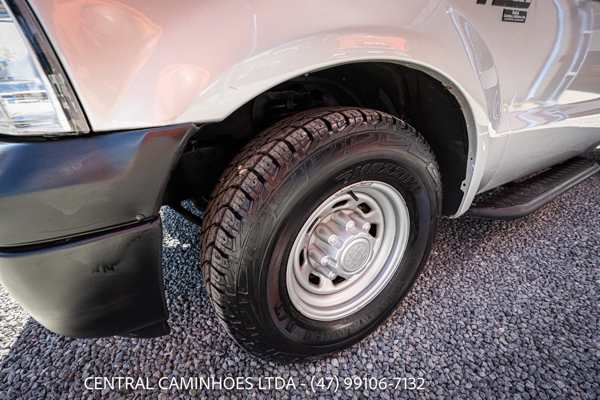 FORD F-350 ANO 2010 NA CARROCERIA DE MADEIRA