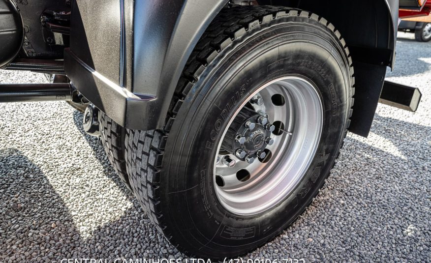 IVECO TECTOR 170E22 4X2 ANO 2013 CAÇAMBA