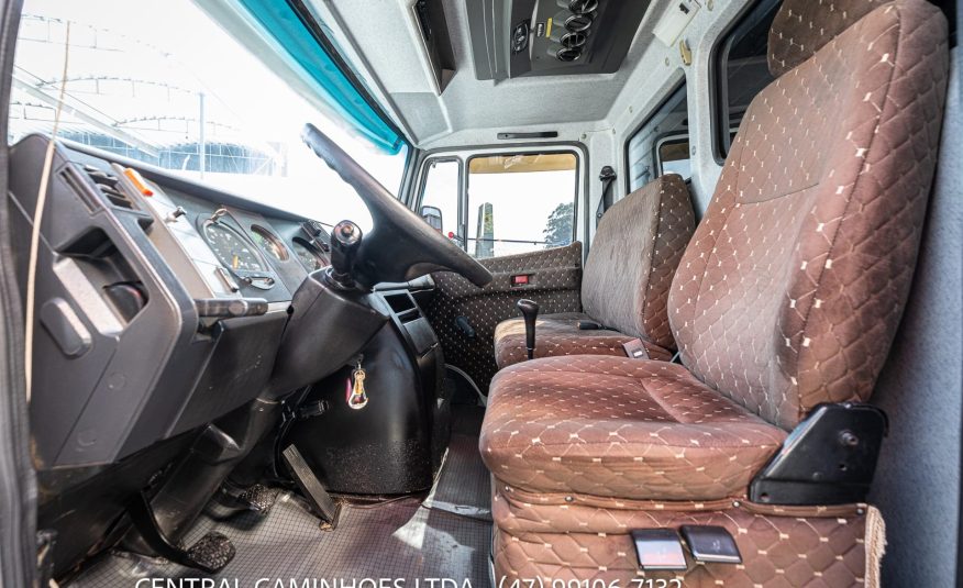 MERCEDES BENZ 710 PLUS ANO 2009 NO BAU