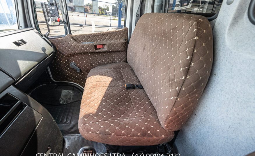 MERCEDES BENZ 710 PLUS ANO 2009 NO BAU