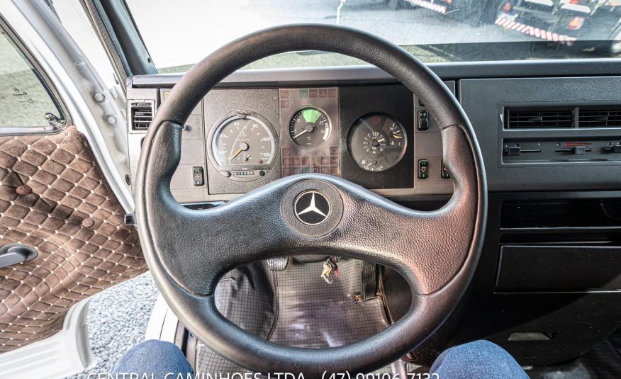 MERCEDES BENZ 710 PLUS ANO 2009 NO BAU