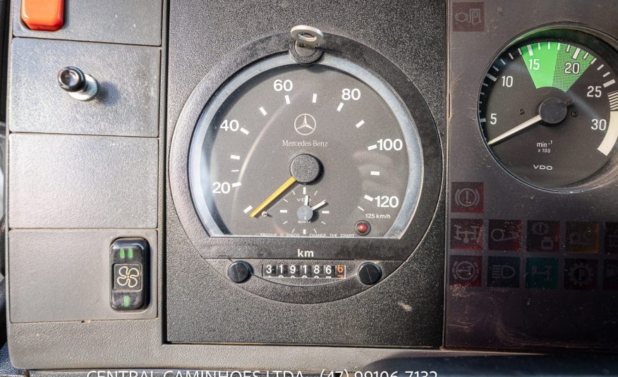 MERCEDES BENZ 710 PLUS ANO 2009 NO BAU