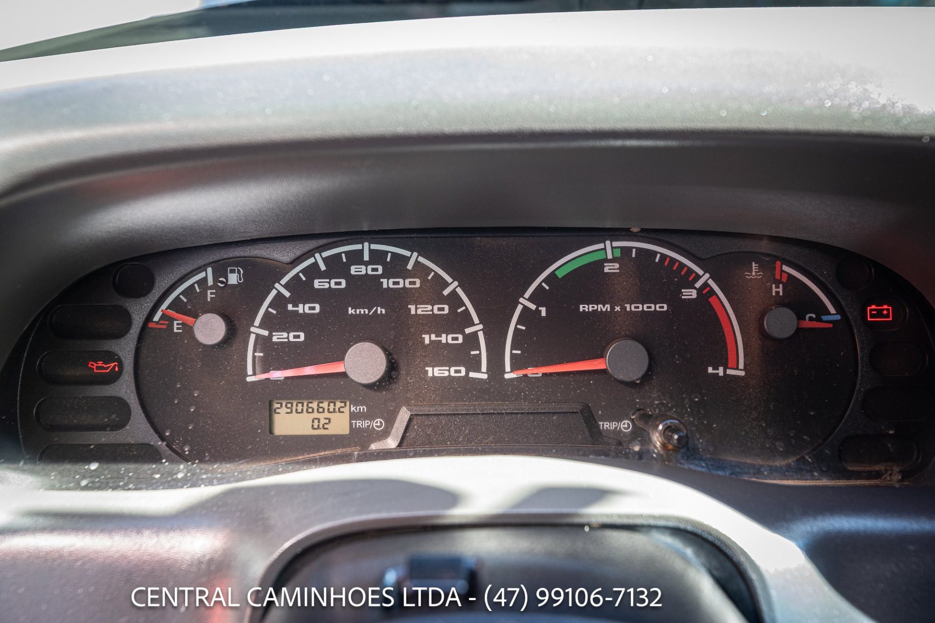 FORD F-350 ANO 2010 NA CARROCERIA DE MADEIRA