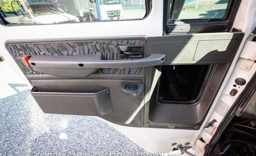 FORD CARGO 816 S ANO 2013 NO BAU FACCHINI