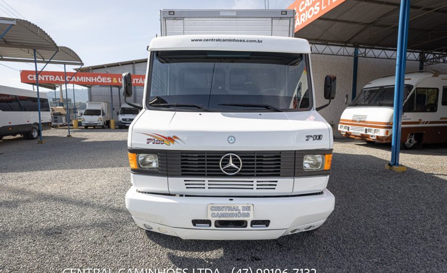 MERCEDES BENZ 710 PLUS ANO 2009 NO BAU