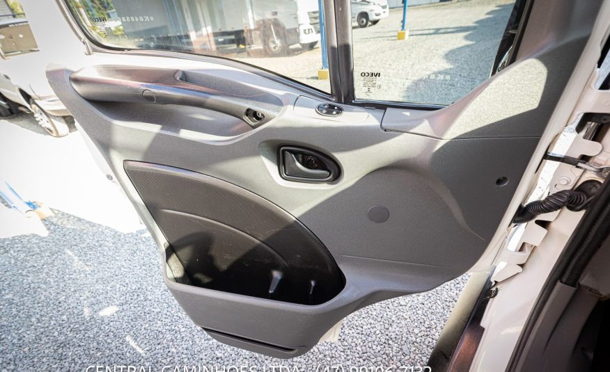 IVECO DAILY 70C17 ANO 2019 NO BAU COMPLETA