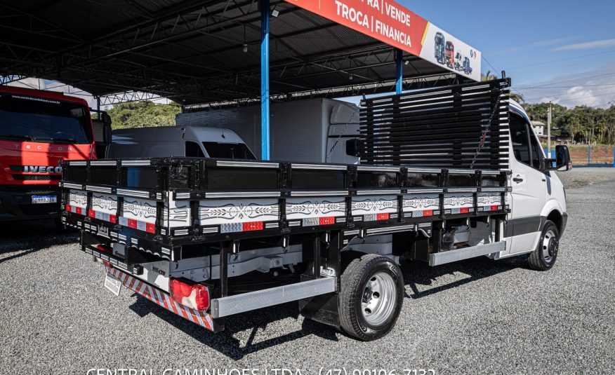 MERCEDES BENZ SPRINTER 515 ANO 2014 NA CARROCERIA DE MADEIRA