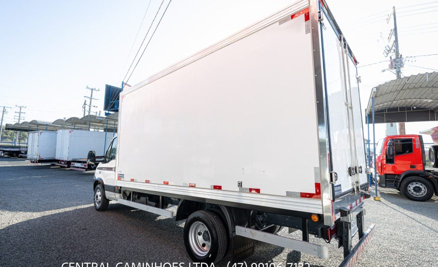 IVECO DAILY 70C17 ANO 2013 NA CÂMARA FRIA