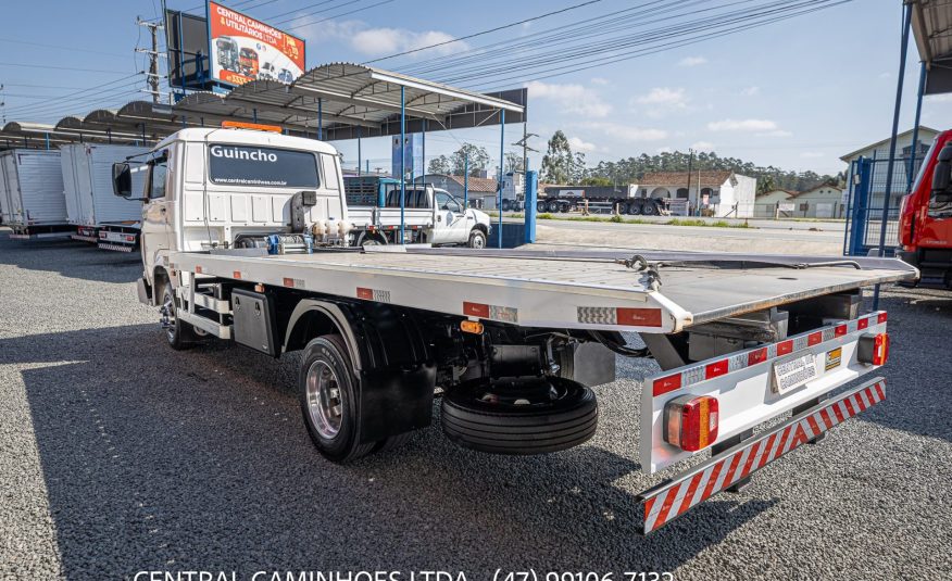 VOLKSWAGEN 8.120 WORKER ANO 2007 NA PLATAFORMA