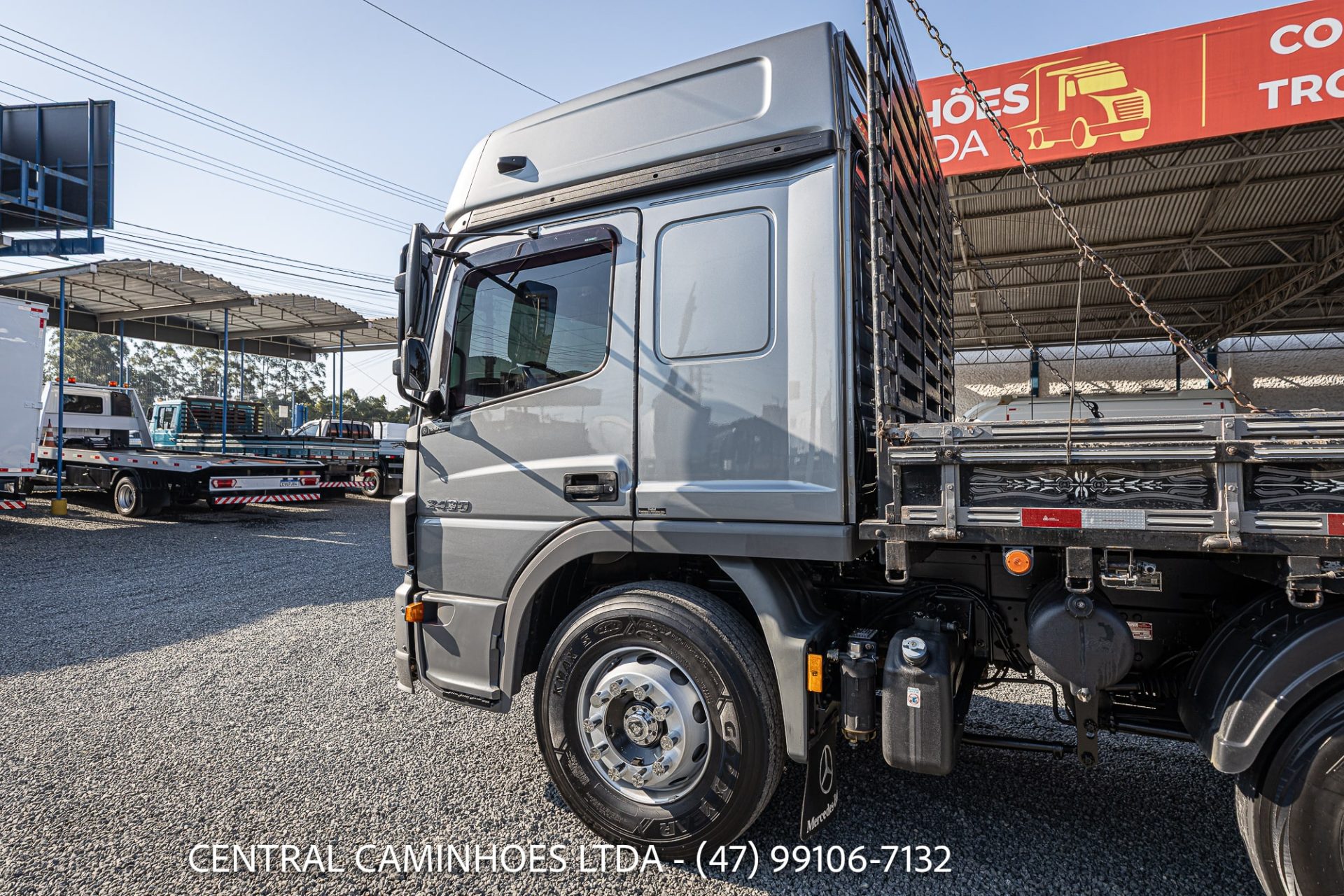 MERCEDES BENZ ATEGO 2430 8X2 ANO 2022 NA CARROCERIA DE 9.20M: