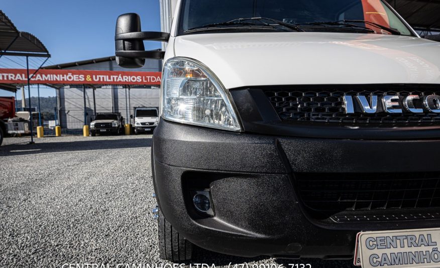 IVECO DAILY 70C17 ANO 2013 NA CÂMARA FRIA