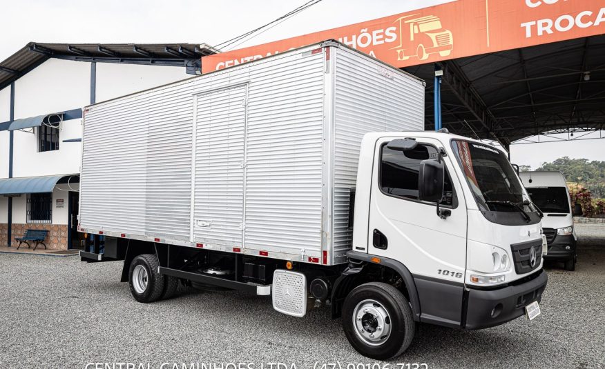 MERCEDES BENZ ACCELO 1016 ANO 2015 COMPLETO NO BAU DE 6.20M
