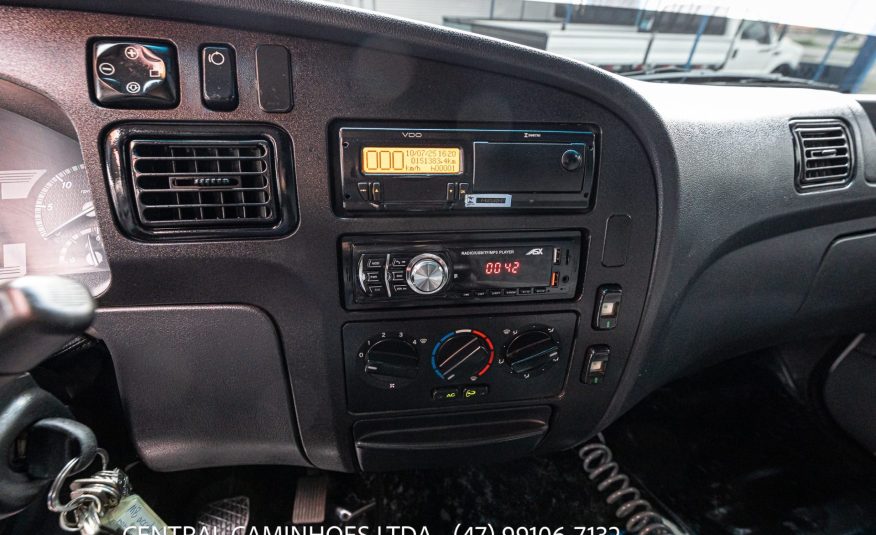 MERCEDES BENZ ACCELO 1016 ANO 2019 COMPLETA NO BAU DE 6.20M