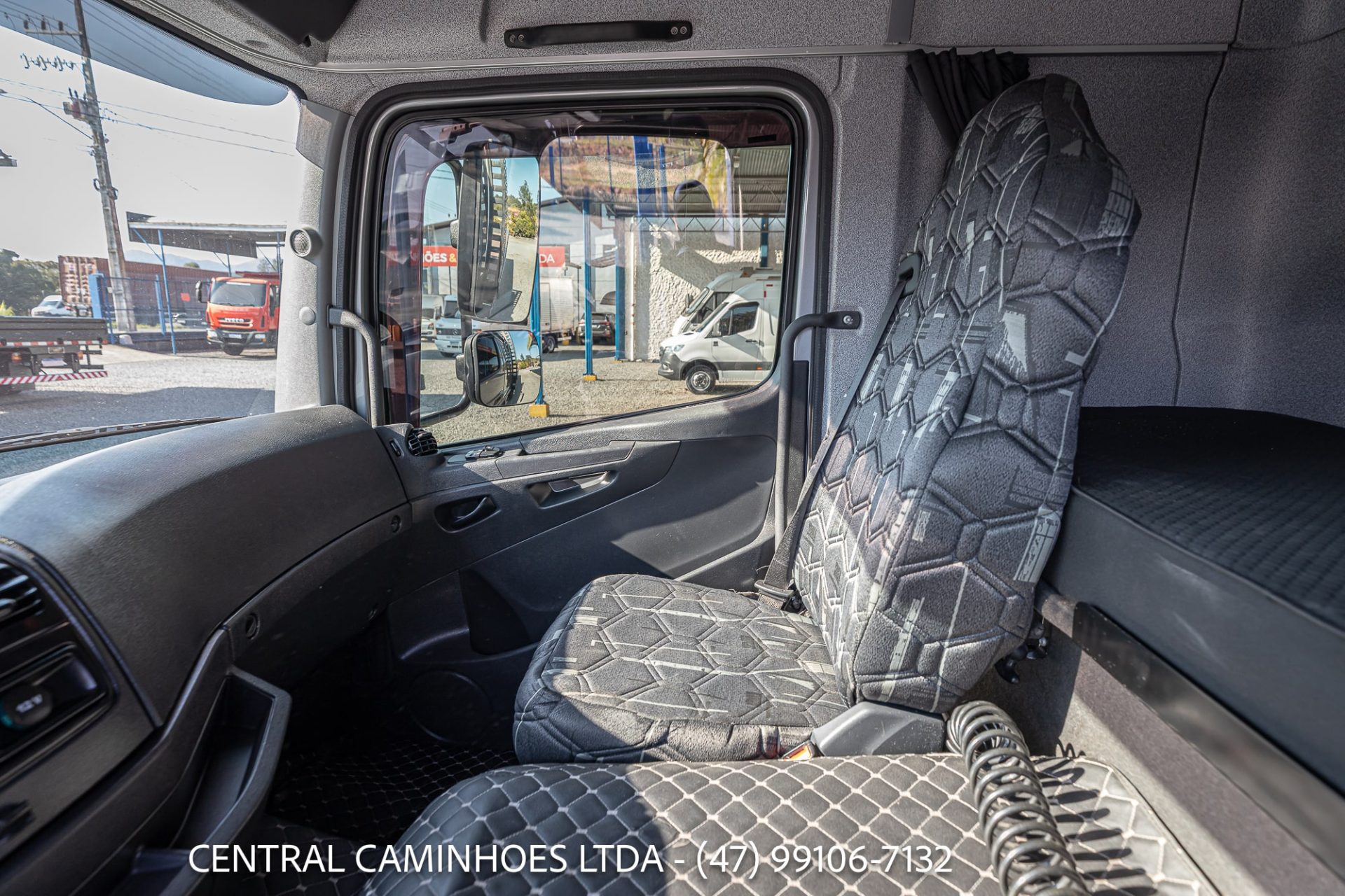 MERCEDES BENZ ATEGO 2430 8X2 ANO 2022 NA CARROCERIA DE 9.20M: