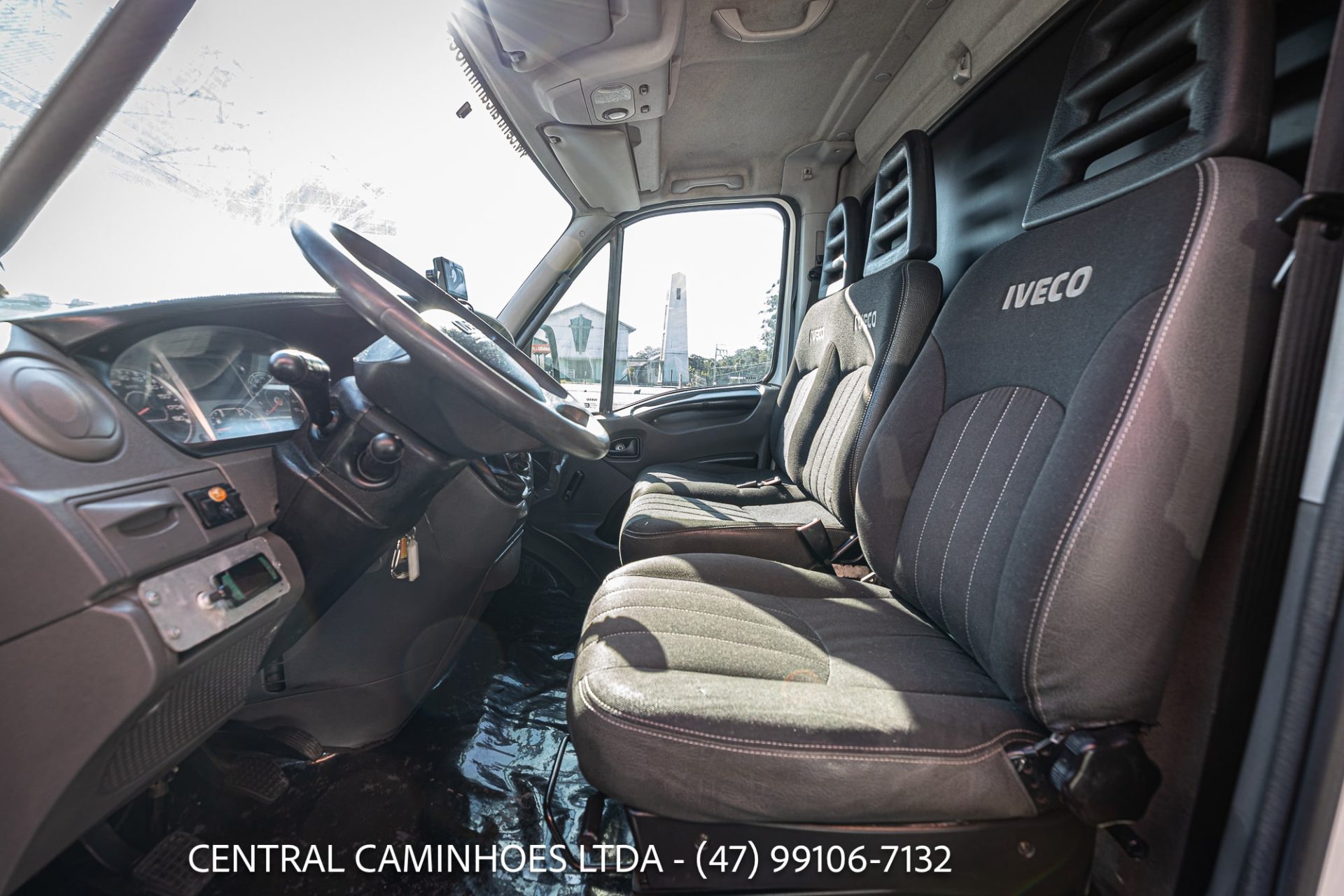 IVECO DAILY 70C17 ANO 2013 NA CÂMARA FRIA