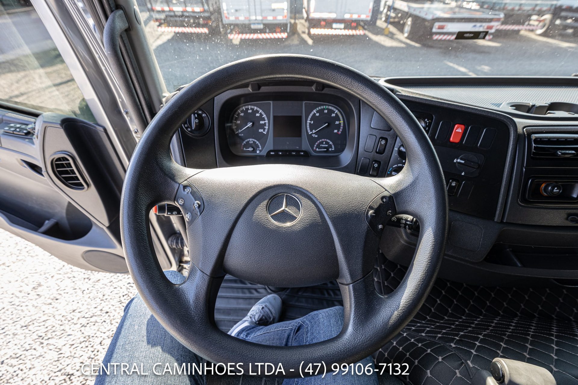 MERCEDES BENZ ATEGO 2430 8X2 ANO 2022 NA CARROCERIA DE 9.20M: