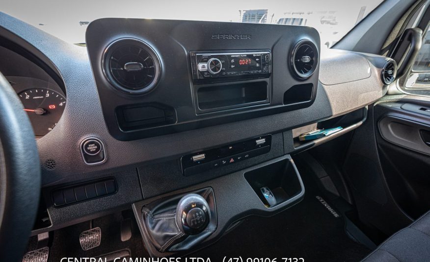 MERCEDES BENZ SPRINTER RODADO DUPLO 516 14M3 ANO 2022