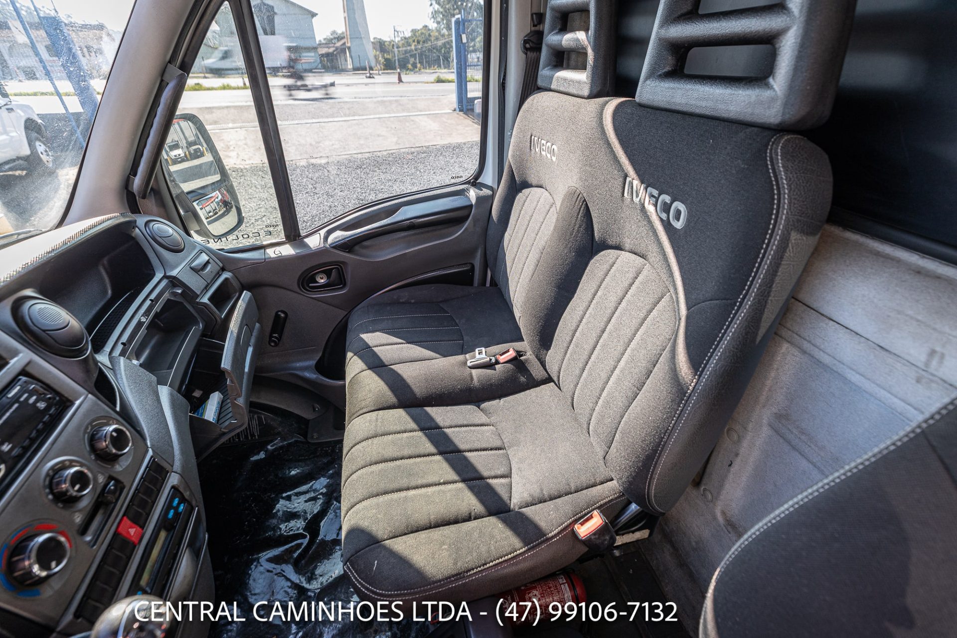 IVECO DAILY 70C17 ANO 2013 NA CÂMARA FRIA