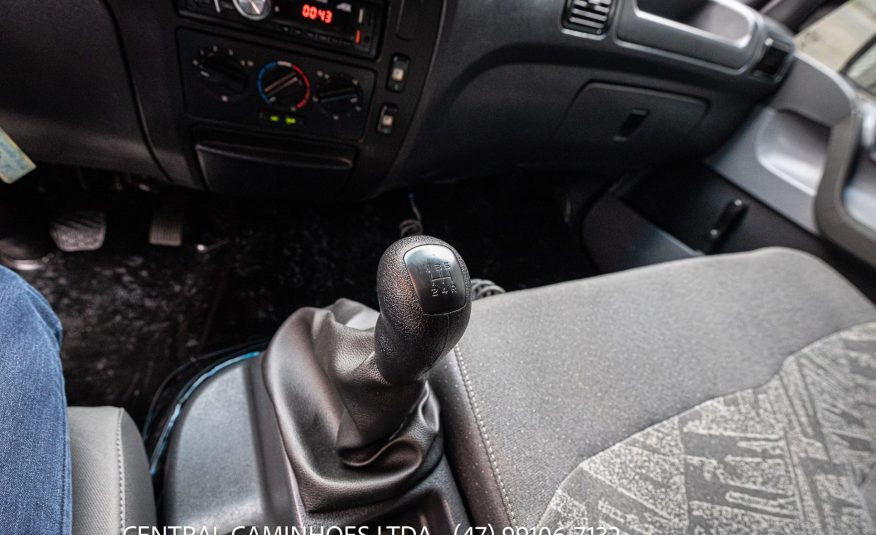 MERCEDES BENZ ACCELO 1016 ANO 2019 COMPLETA NO BAU DE 6.20M